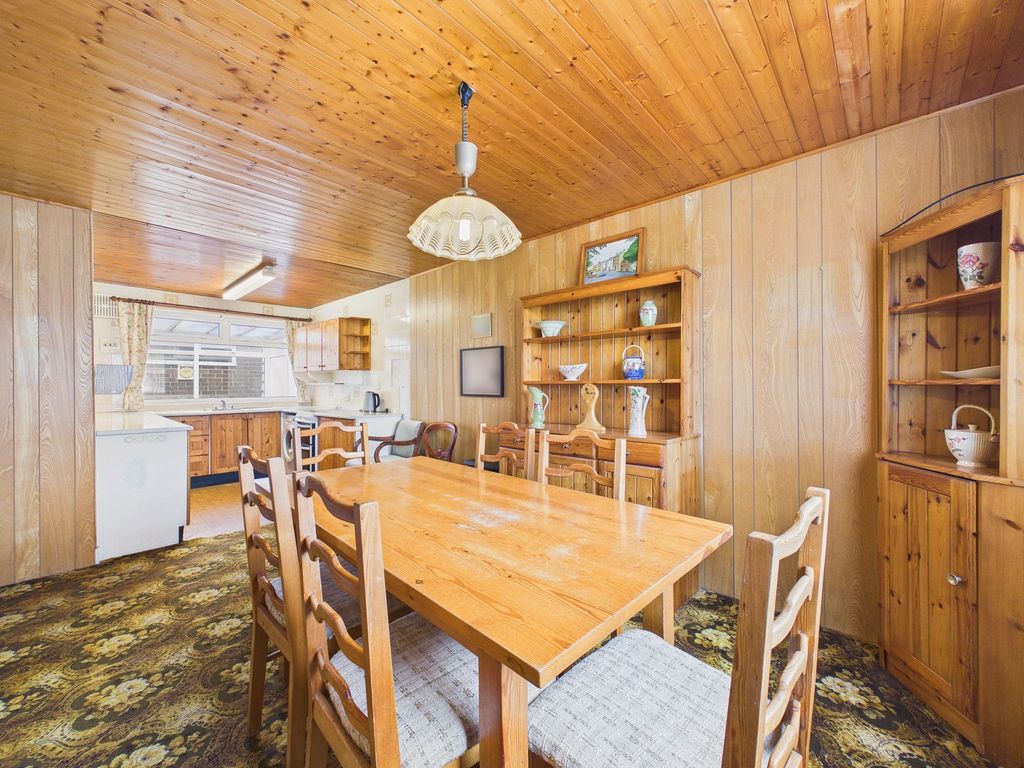 Property photo 3 of 13 Dining Kitchen