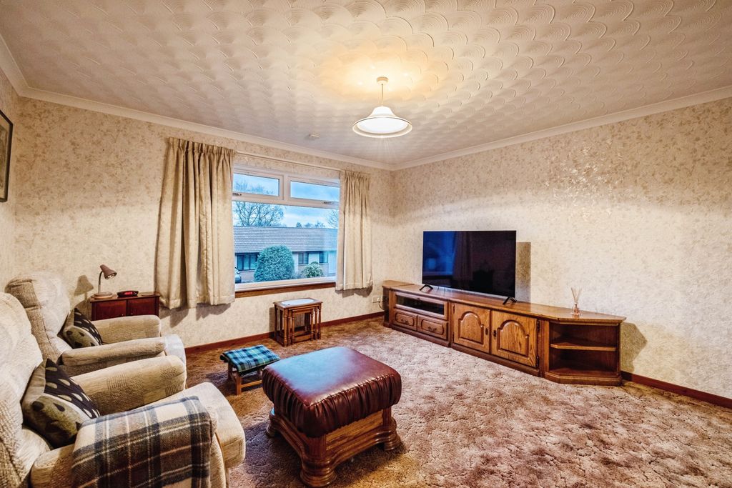 Property photo 3 of 19 Photo #3