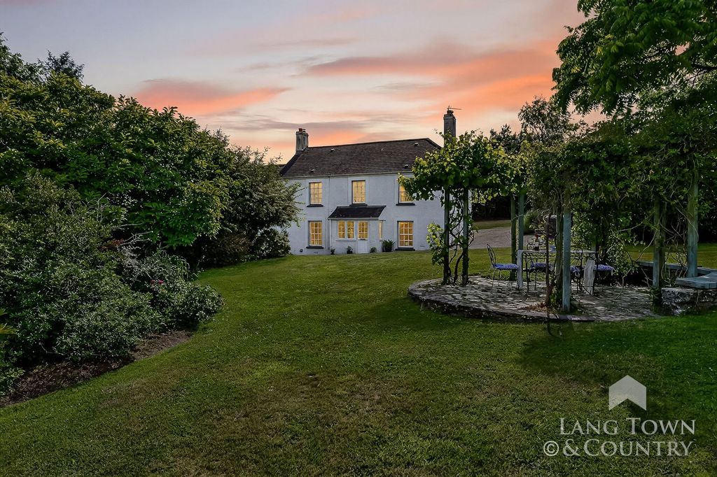 Property photo 1 of 46