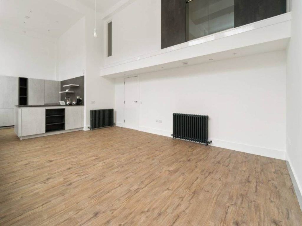 Property photo 3 of 12 52769_Viewforth-003