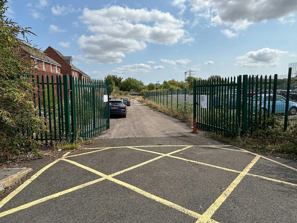 Property photo 2 of 6 Panteg 01.Jpg