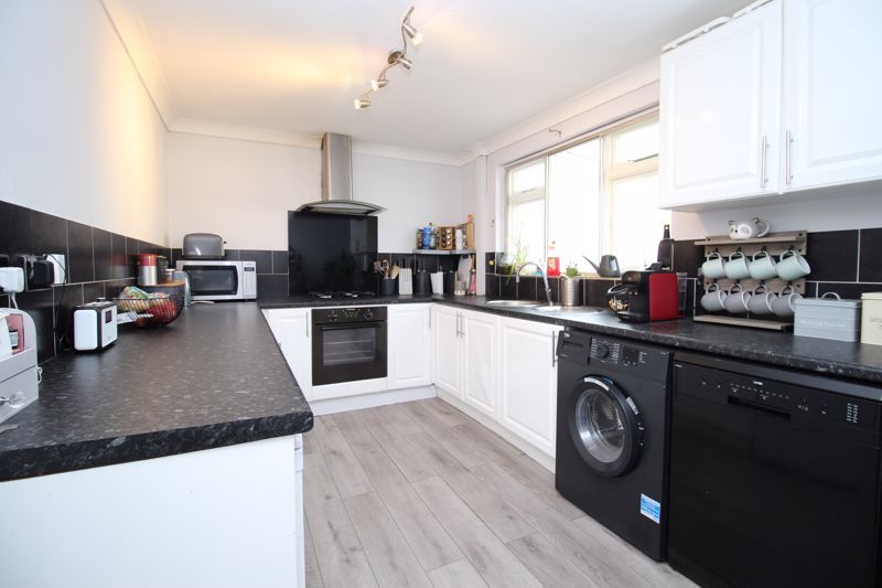 Property photo 2 of 14 Kitchen