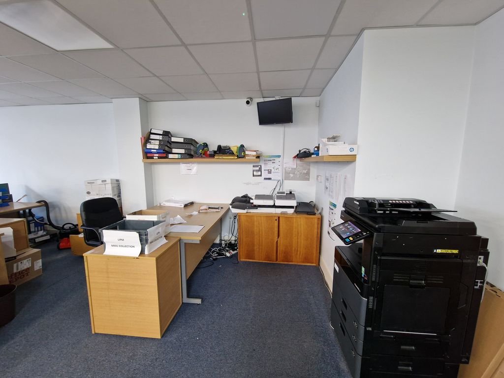 Property photo 2 of 6