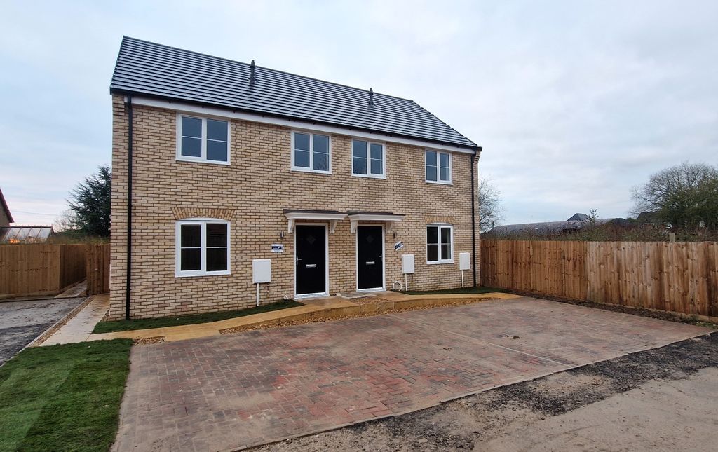 Property photo 1 of 4 Front