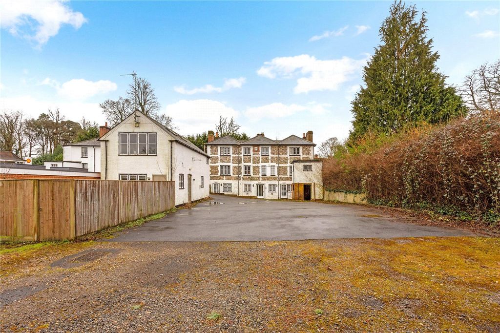 Property photo 2 of 14 Picture No. 01