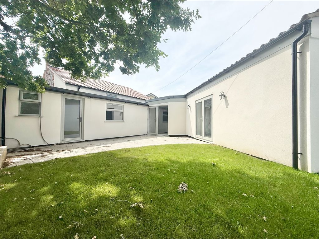 Property photo 3 of 24