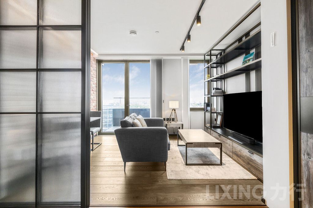 Property photo 1 of 25