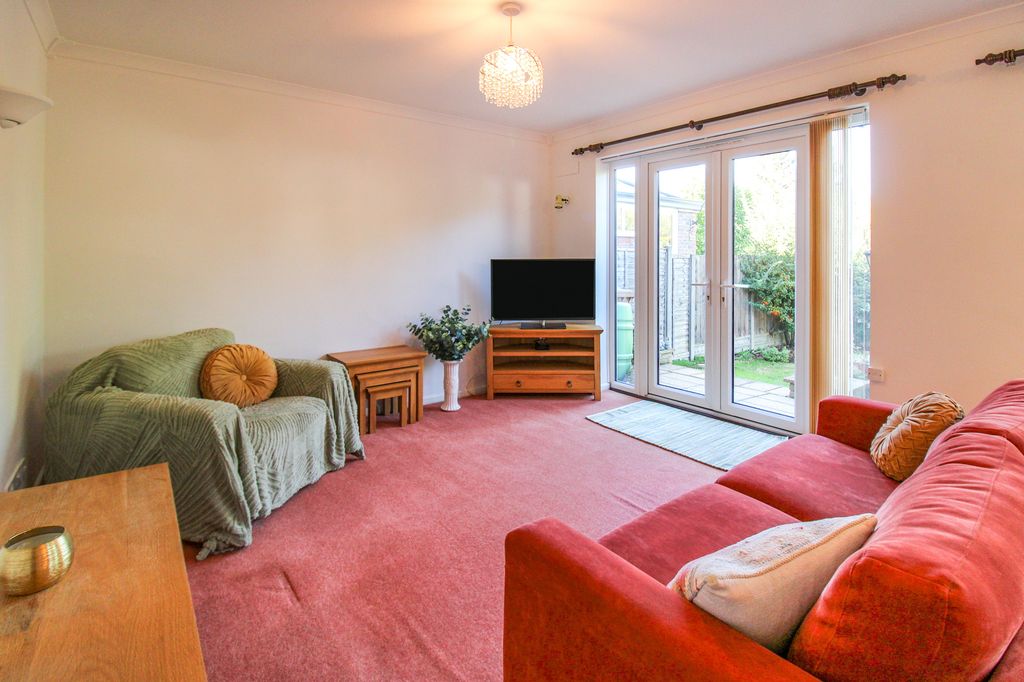 Property photo 2 of 22