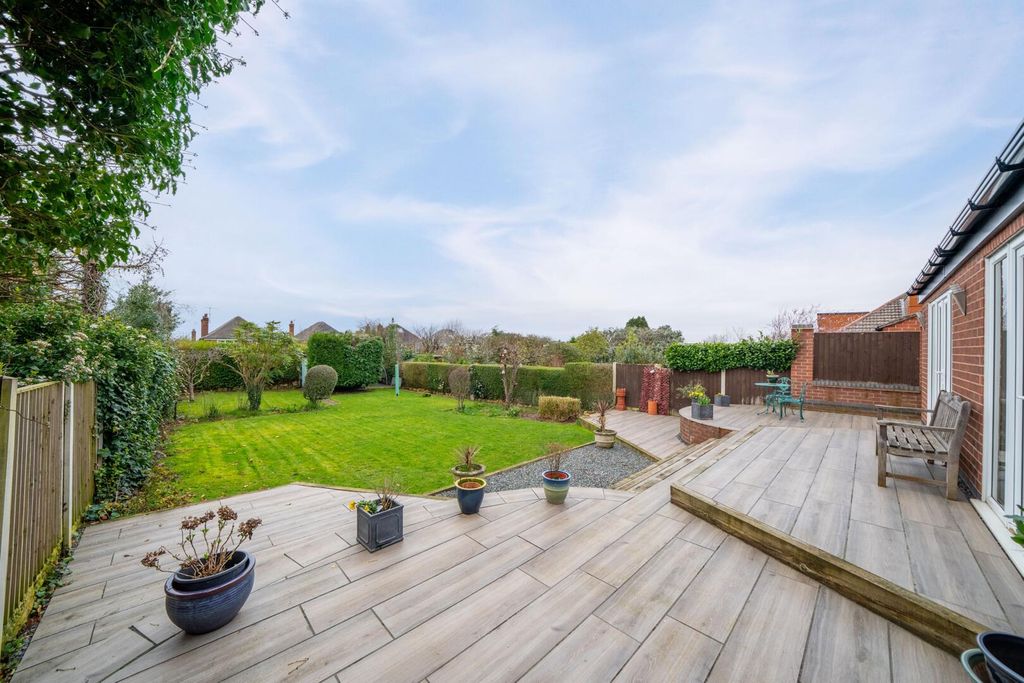 Property photo 2 of 24 Rear Garden