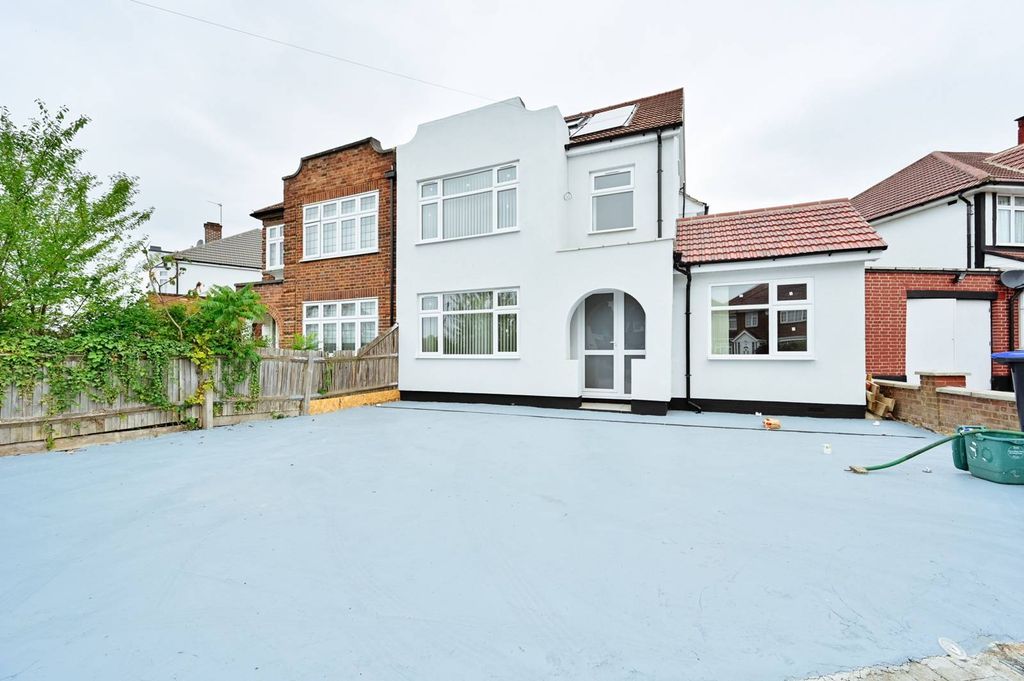 Property photo 1 of 6