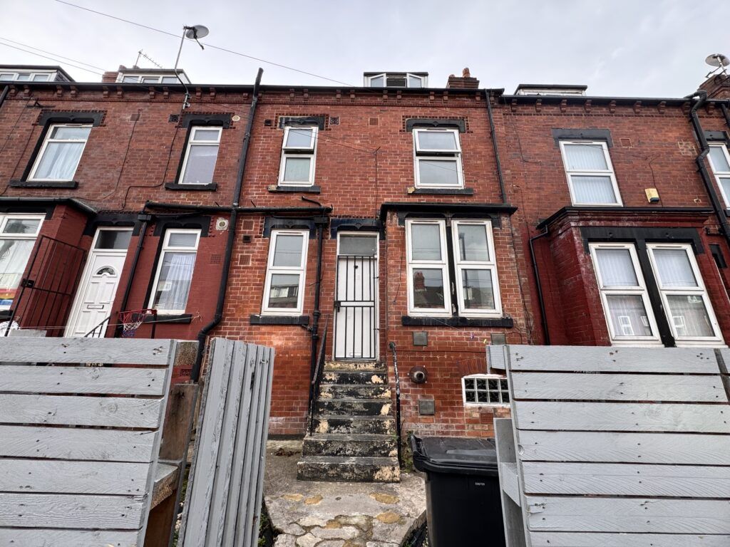 Property photo 1 of 6