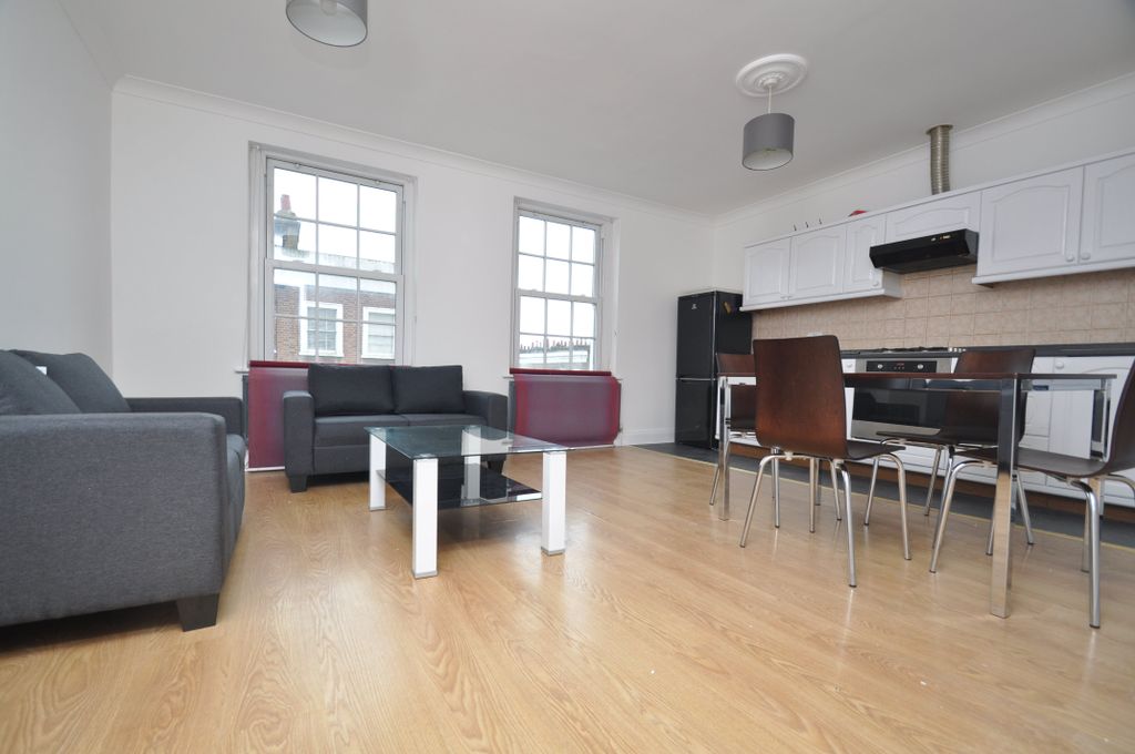 Property photo 2 of 8