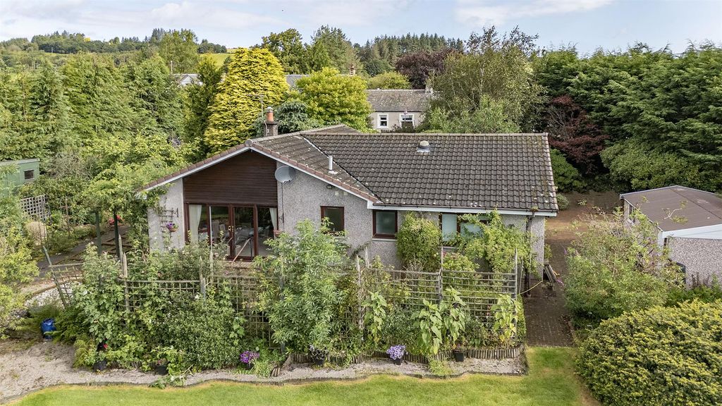 Property photo 2 of 43 0001A.Jpg