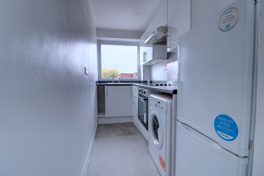 Property photo 3 of 4 Picture No. 04