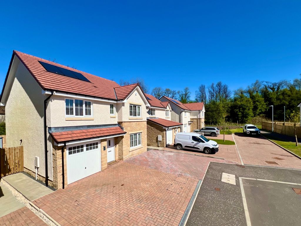 Property photo 1 of 26 Colville Crescent, Glengarnock External
