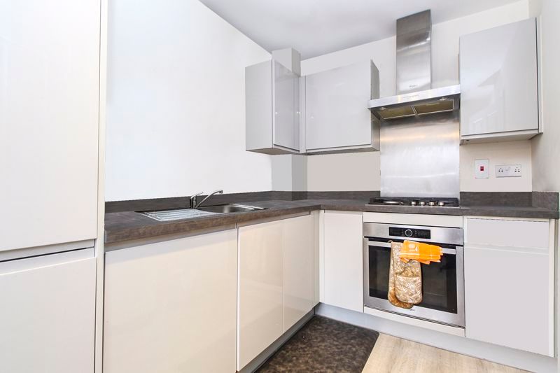 Property photo 2 of 12 Kitchen