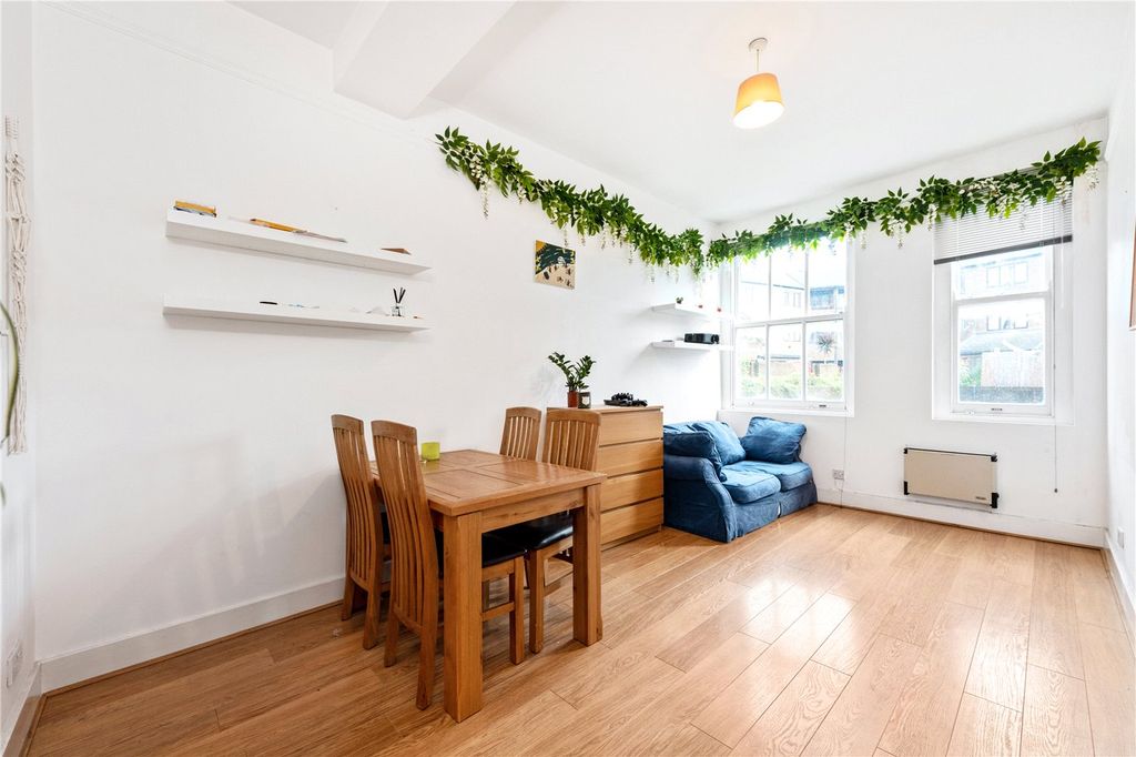 Property photo 1 of 10 Picture No. 17