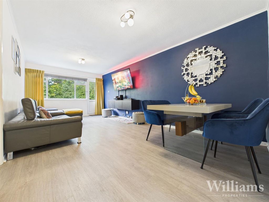 Property photo 1 of 12 Cam02861G0-Pr0508-Still009.Jpg