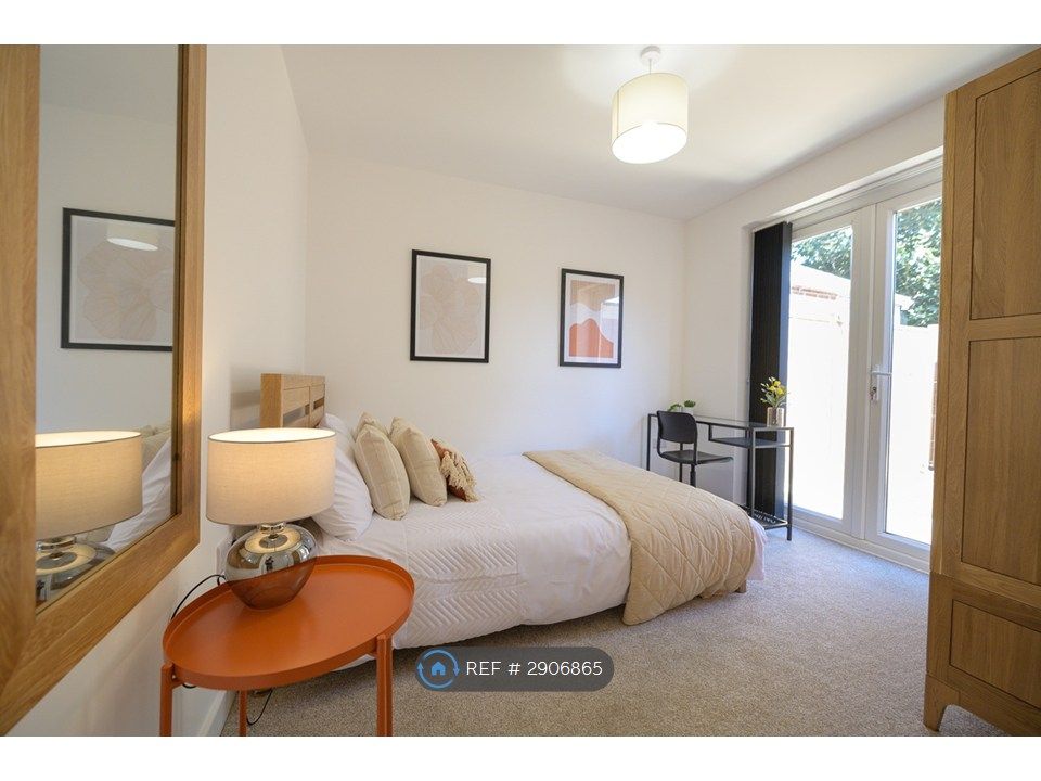 Property photo 3 of 4