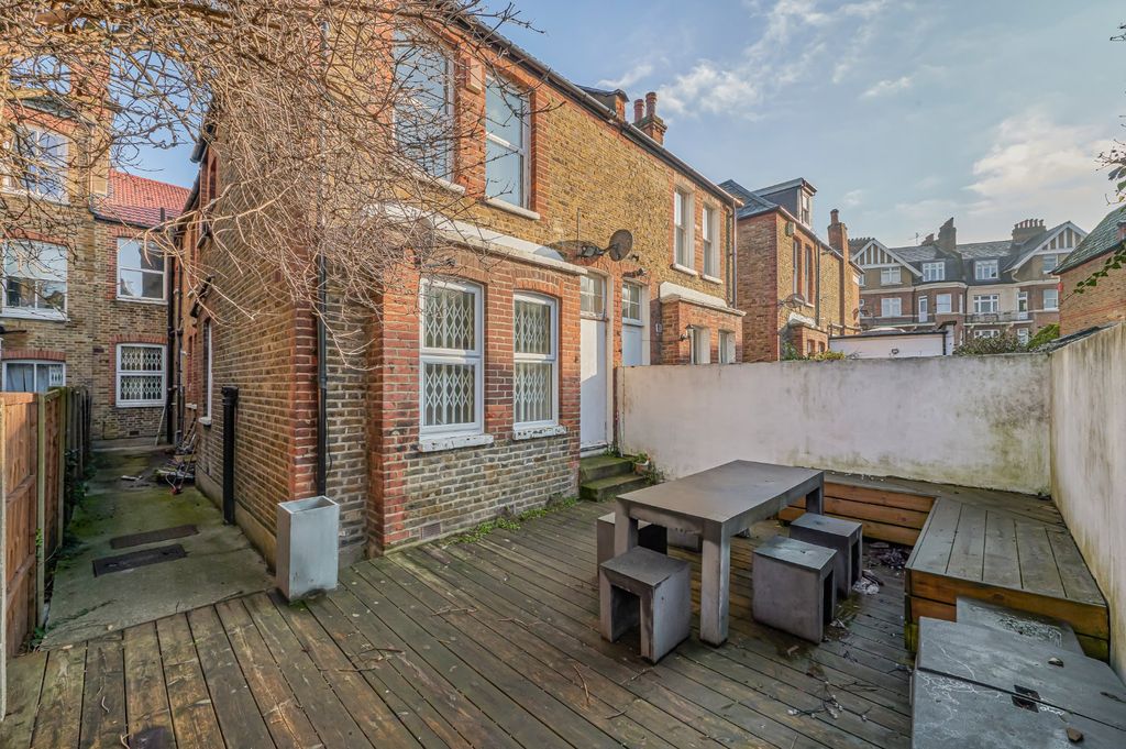 Property photo 3 of 15 Picture No. 15