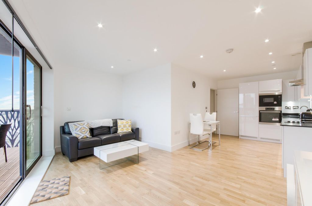 Property photo 1 of 5