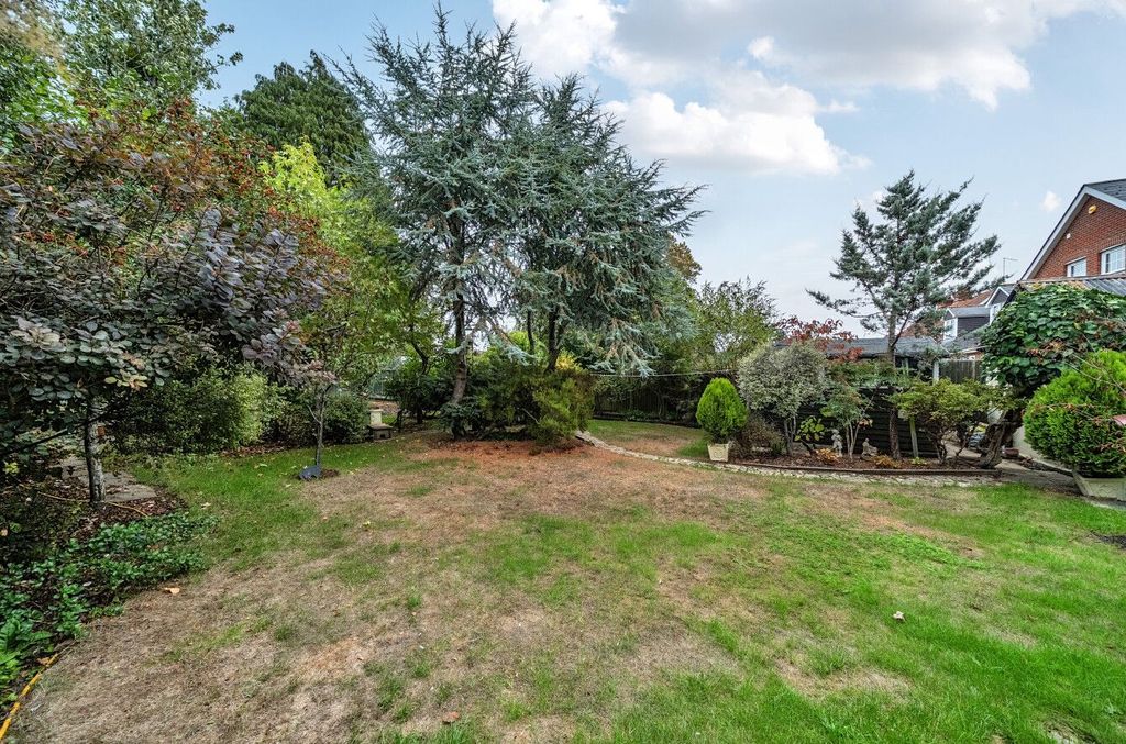 Property photo 2 of 18
