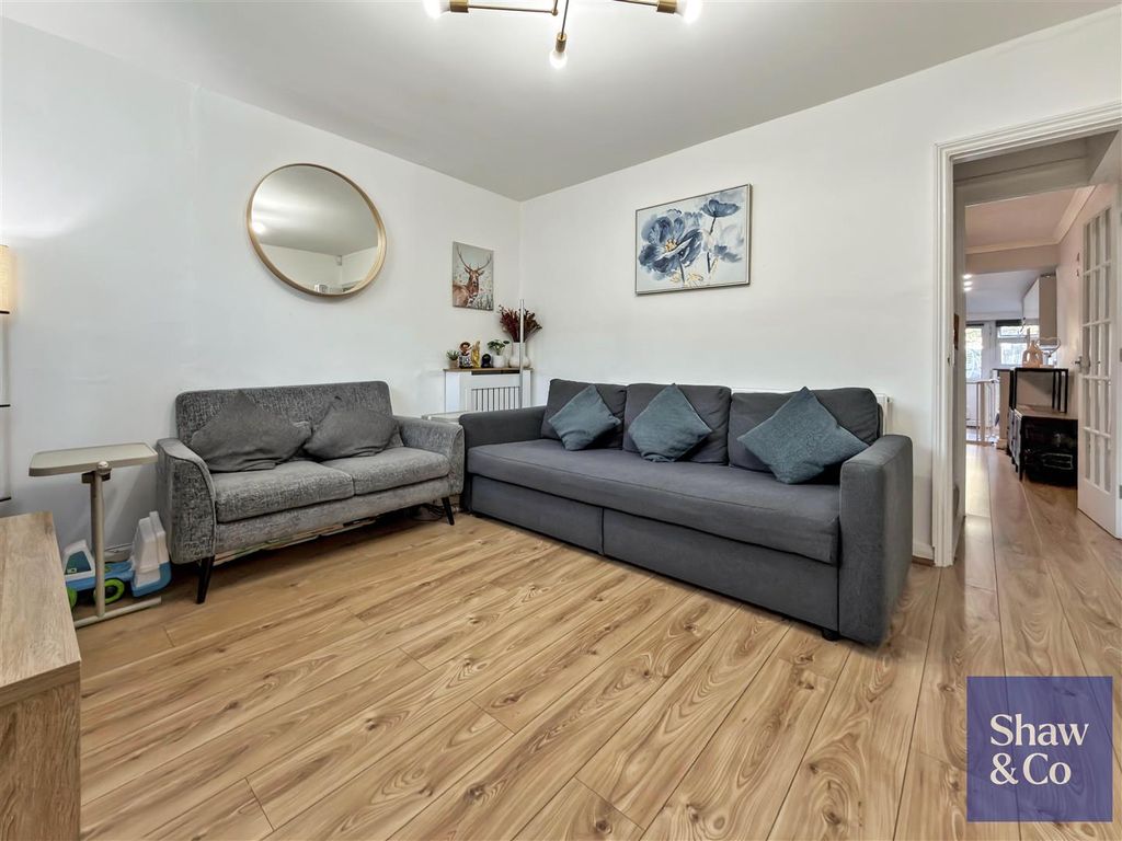 Property photo 2 of 11 Living..Jpeg