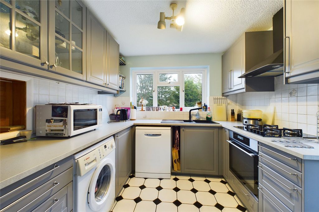 Property photo 3 of 10 Picture No. 06