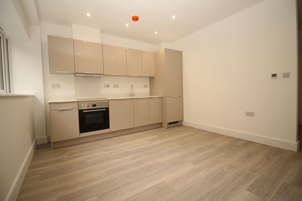 Property photo 3 of 6 Image