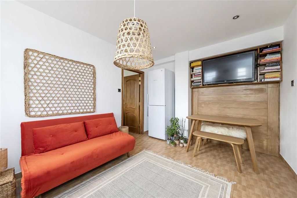 Property photo 3 of 5