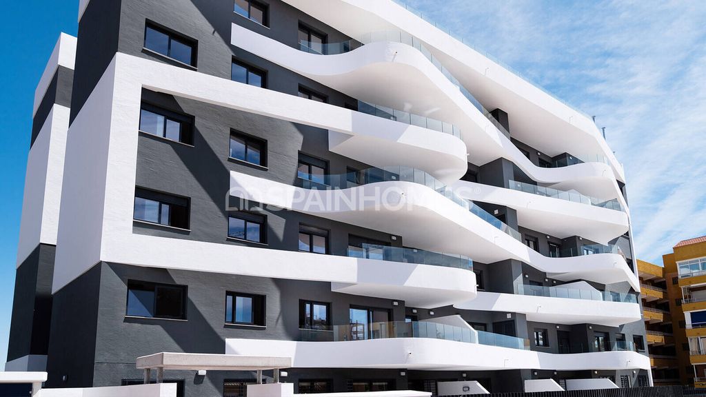 Property photo 2 of 29