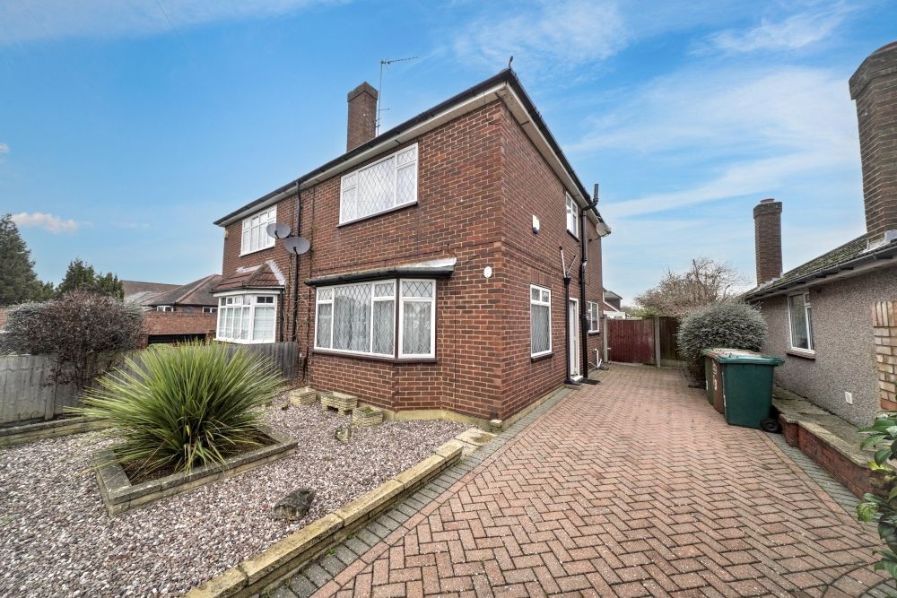 Property photo 2 of 21