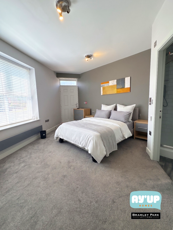 Property photo 1 of 3