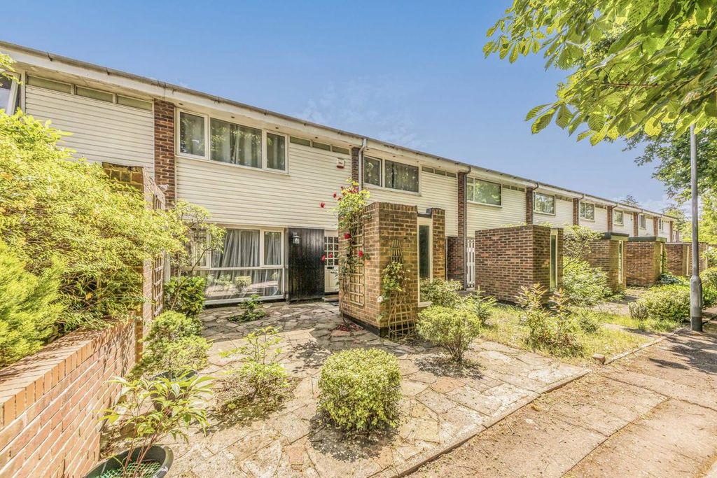 Property photo 1 of 6