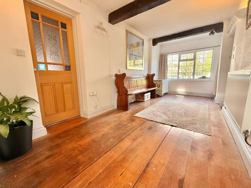 Property photo 3 of 36