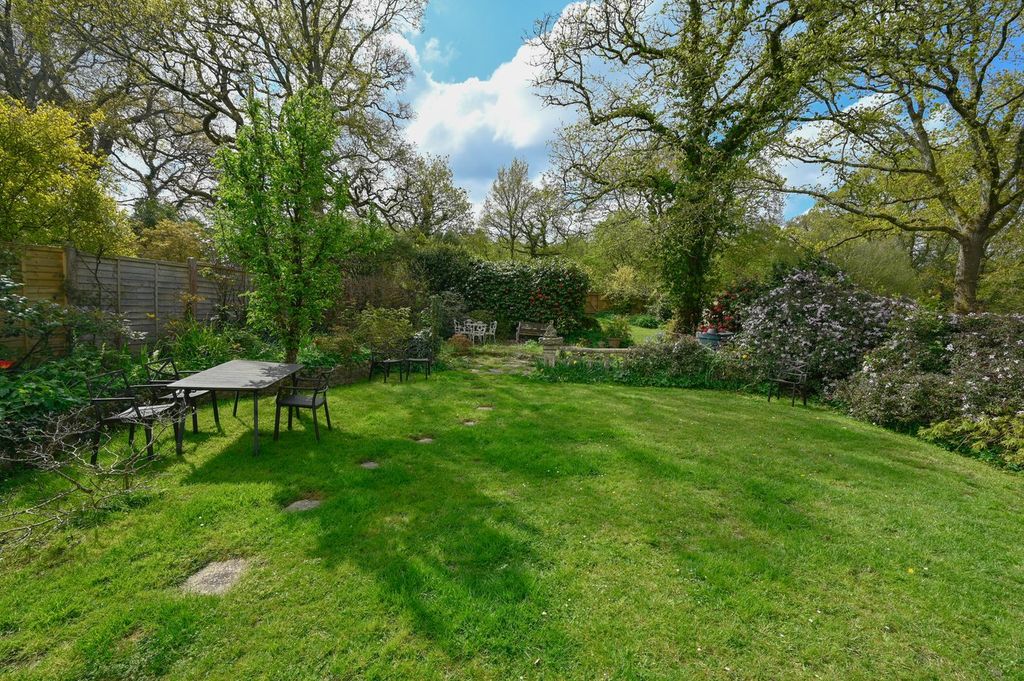 Property photo 2 of 18