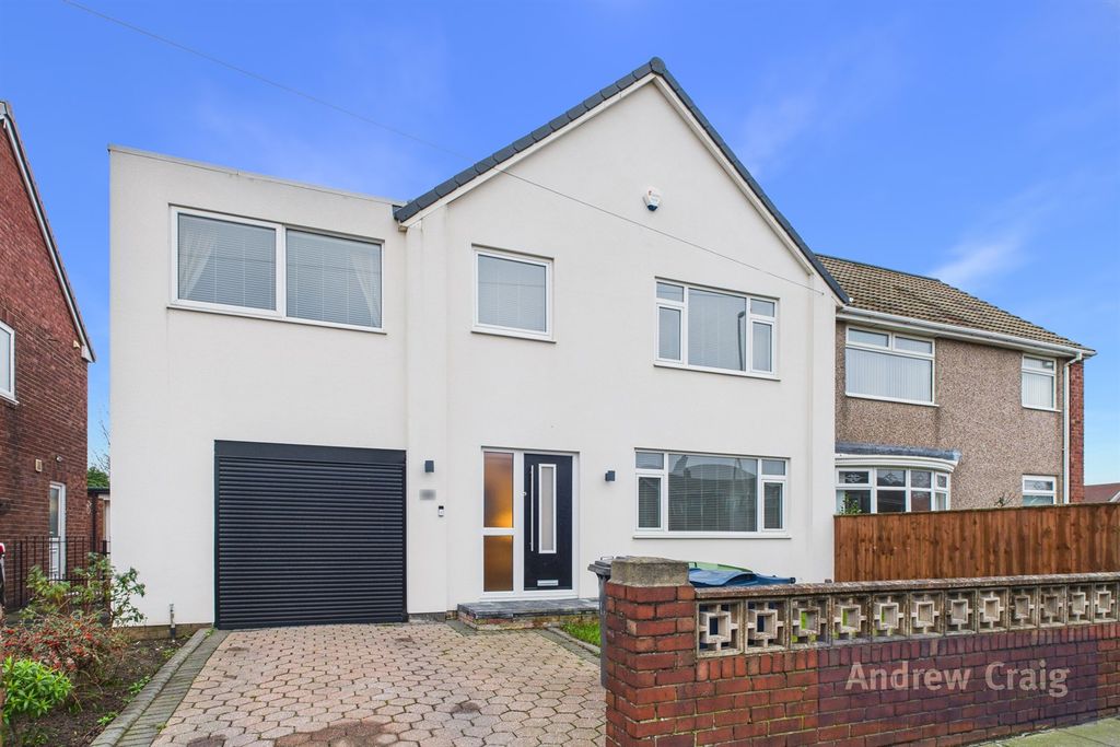 Property photo 1 of 25 (Main)