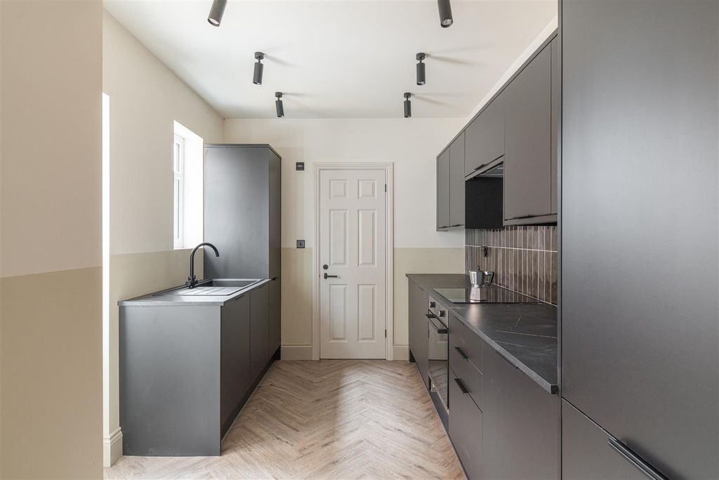 Property photo 2 of 15 Dsc_1728.Jpg