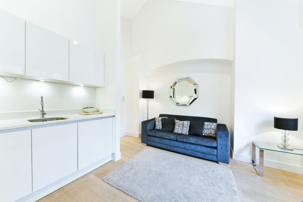 Property photo 2 of 7 Sail Loft Court, Cly