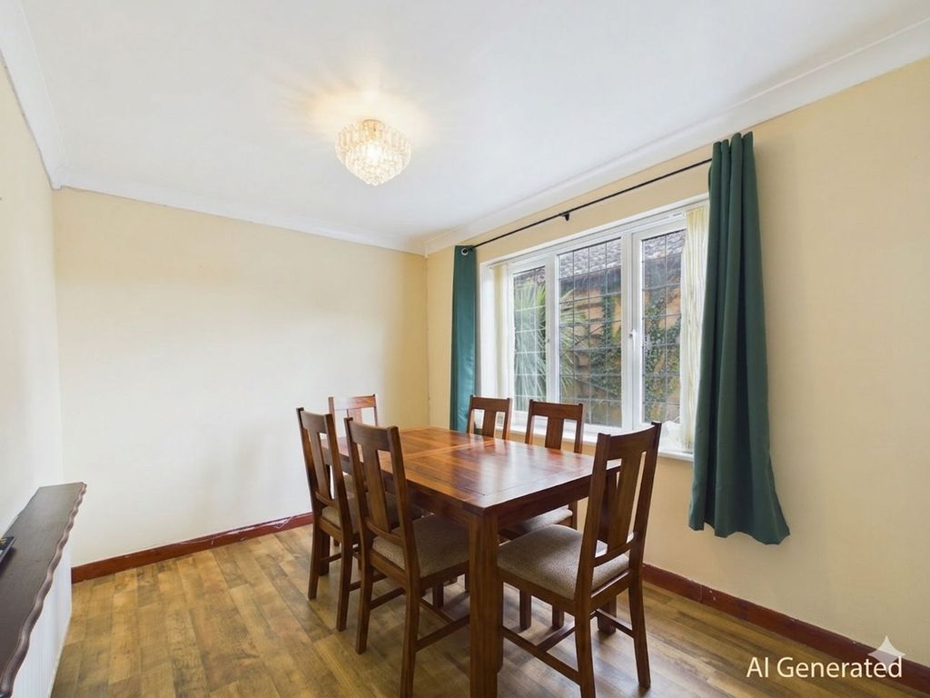 Property photo 3 of 31