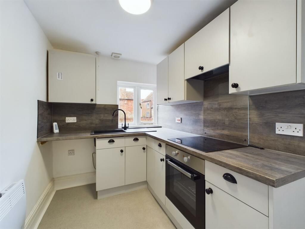 Property photo 3 of 8 Photo 3