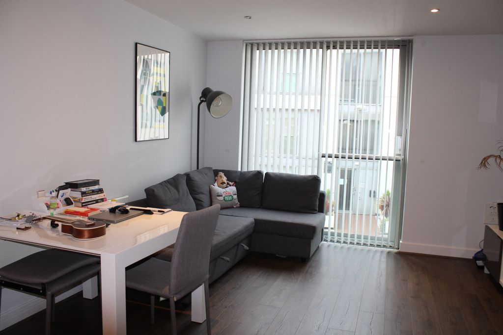 Property photo 2 of 9