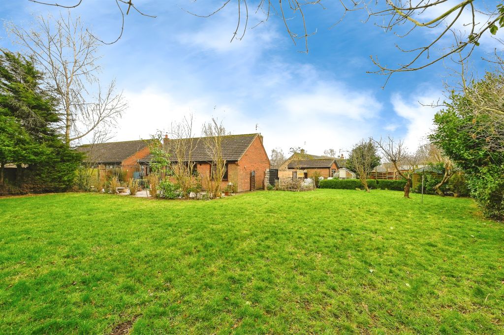 Property photo 2 of 16
