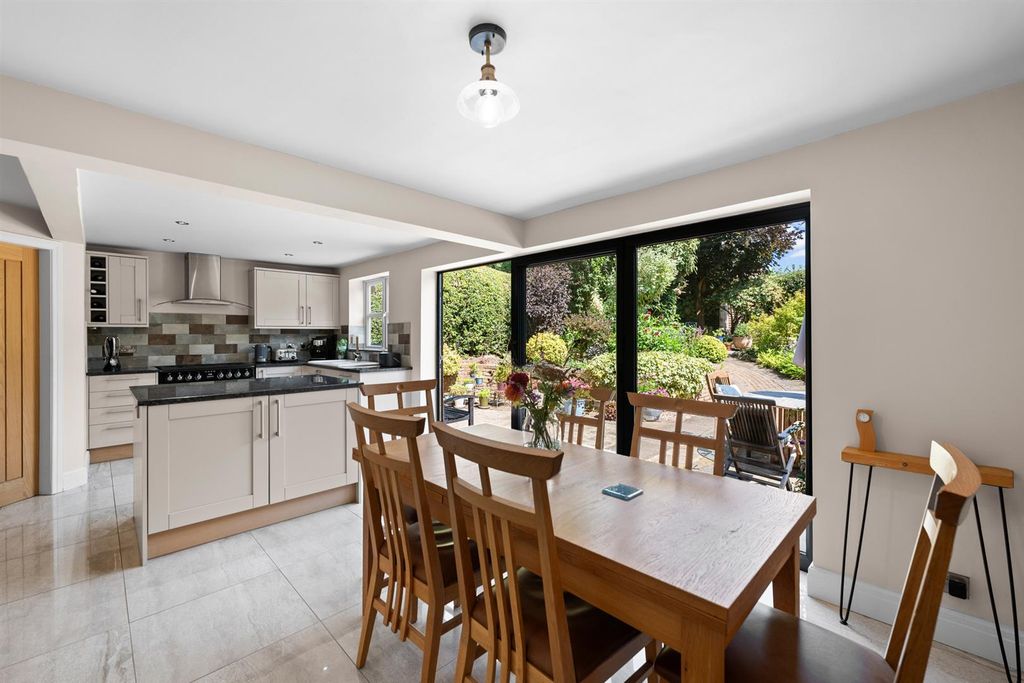 Property photo 2 of 38 1 Browns Lane-04.Jpg