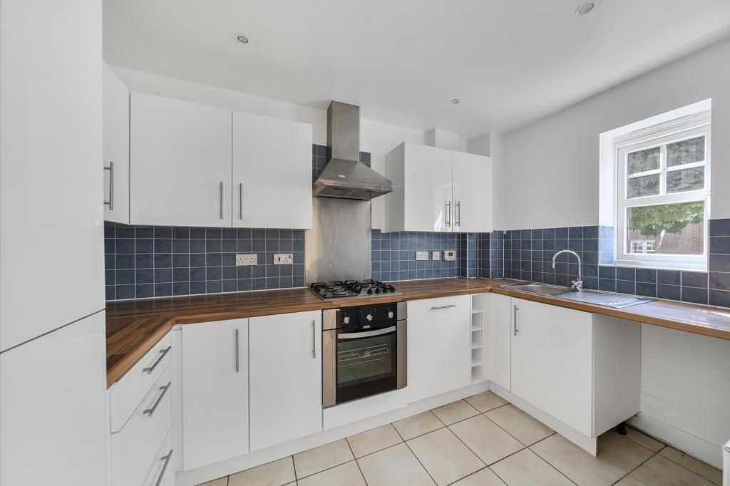 Property photo 2 of 20 Kitchen