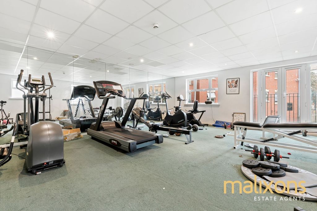 Property photo 3 of 11