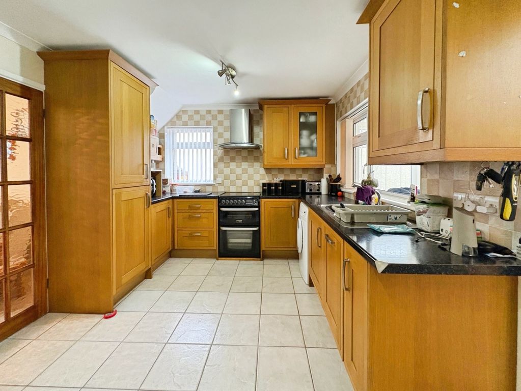 Property photo 3 of 21 4989567