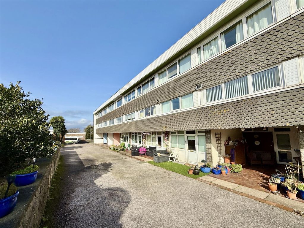 Property photo 1 of 25 Front Right.Jpg