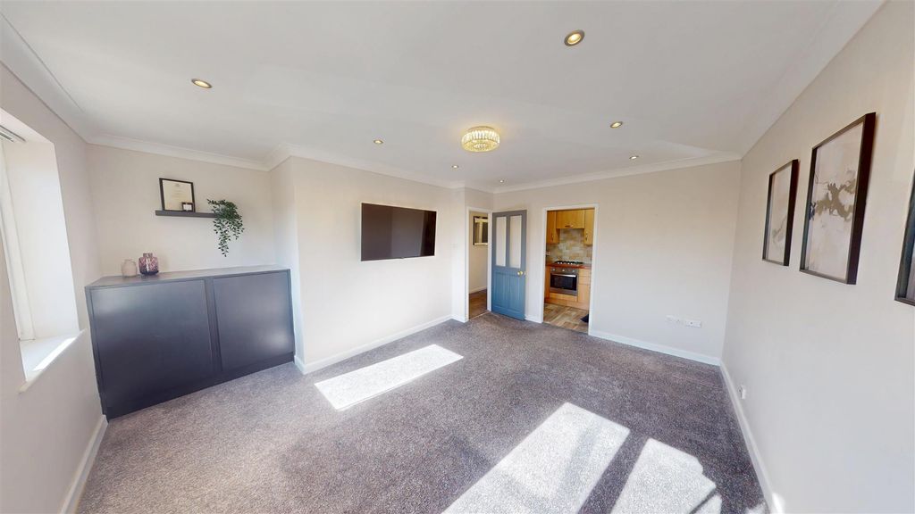 Property photo 3 of 8 Living Room