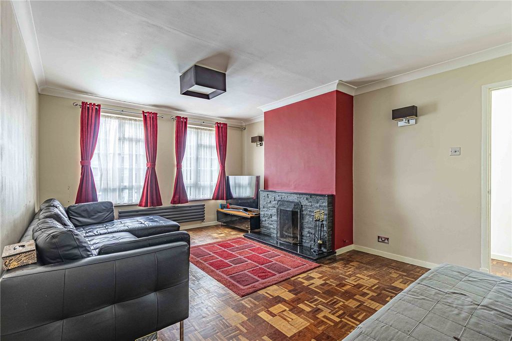 Property photo 2 of 18 Picture No. 06